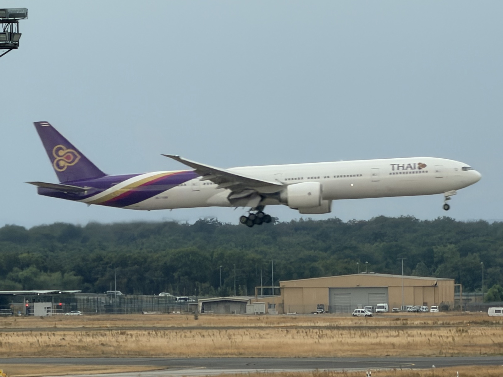HS-TKM — 777 300ER